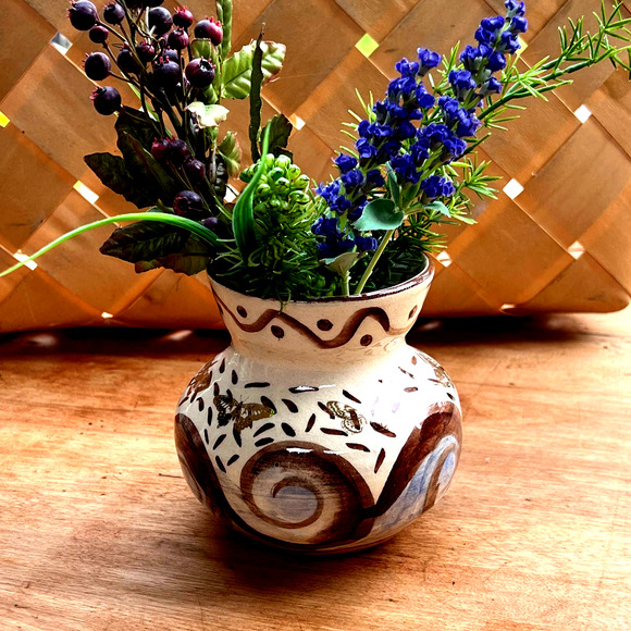 Ivory Pottery Vase with Blue & Brown Crackle Glaze in a Wave Pattern - Picture 9 of 10